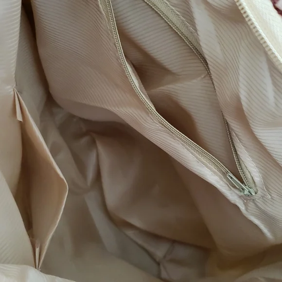 Beautiful Artisian Hand Beaded Tote-bag - Picture 6 of 8